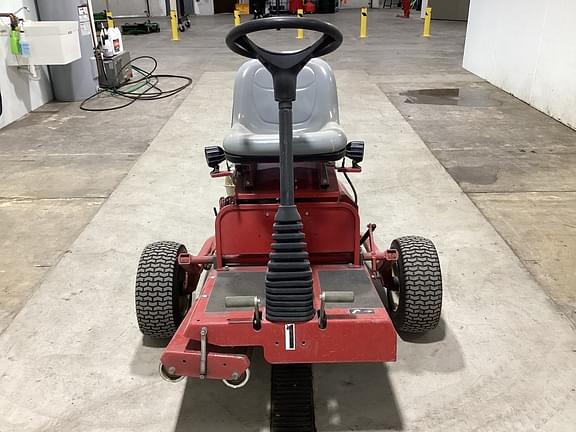 Image of Toro GreensPro 1240 equipment image 2