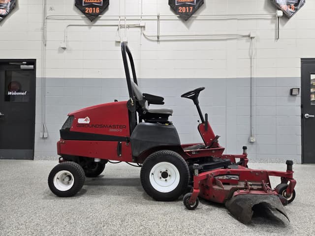 Image of Toro Groundsmaster 3280-D equipment image 4