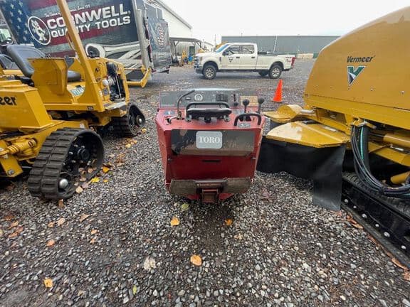 Image of Toro Dingo TX525 equipment image 2