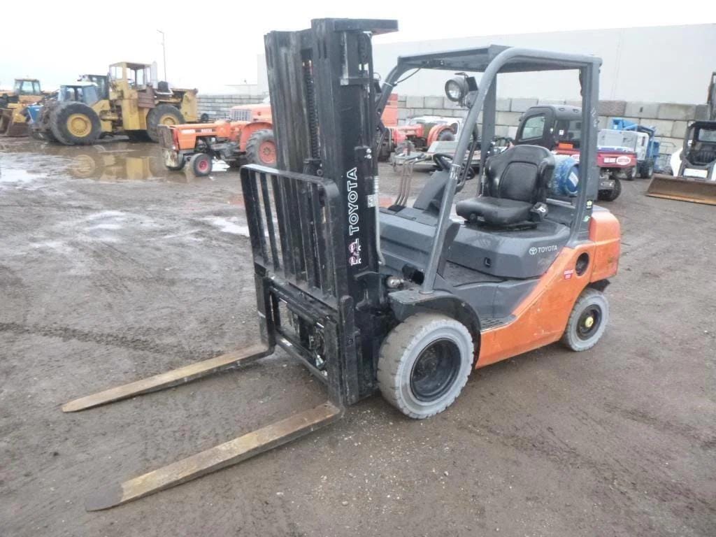 Main image Toyota 8FGU25