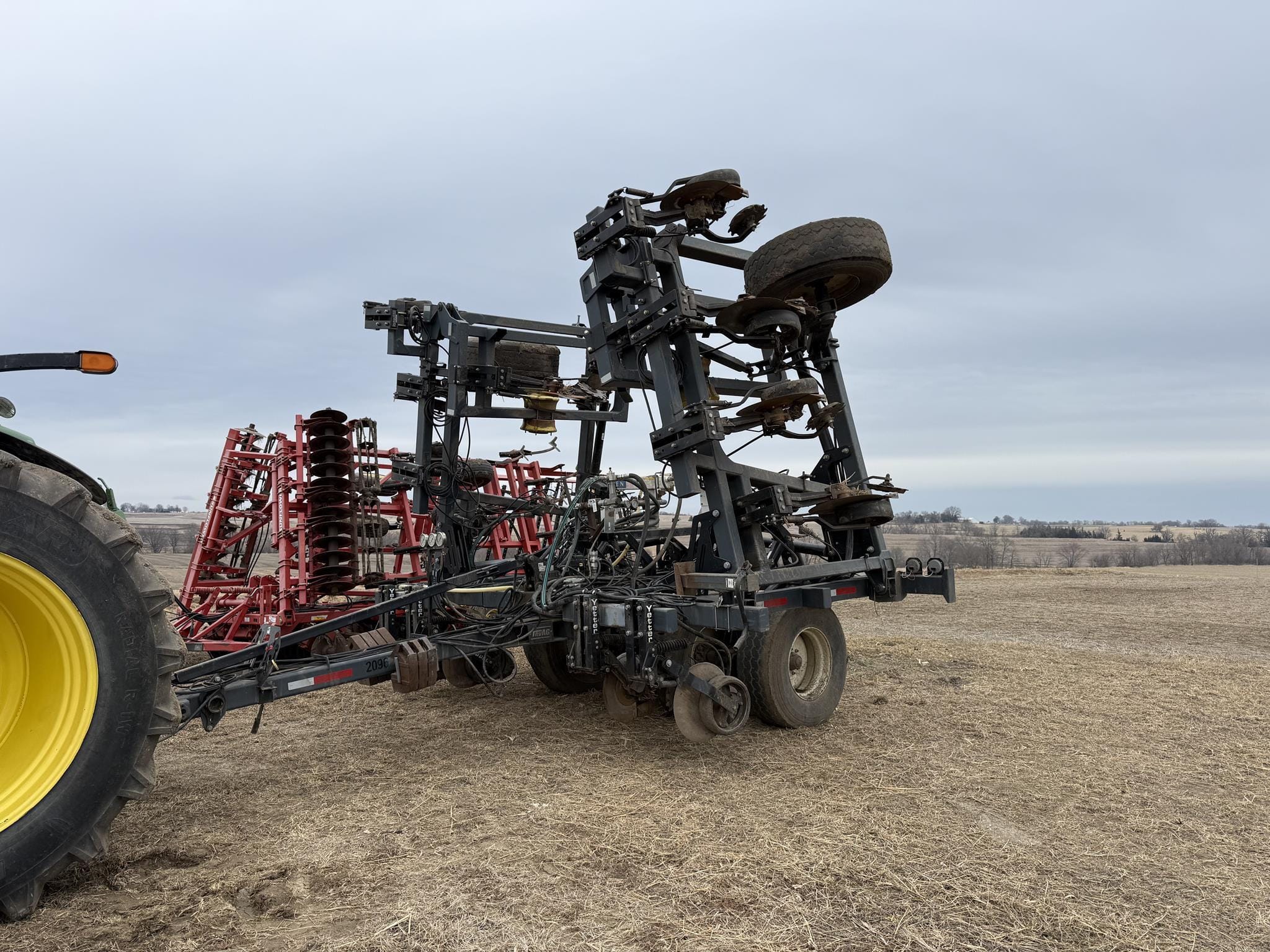 2014 TRUAG Avenger 1510 Equipment Image0