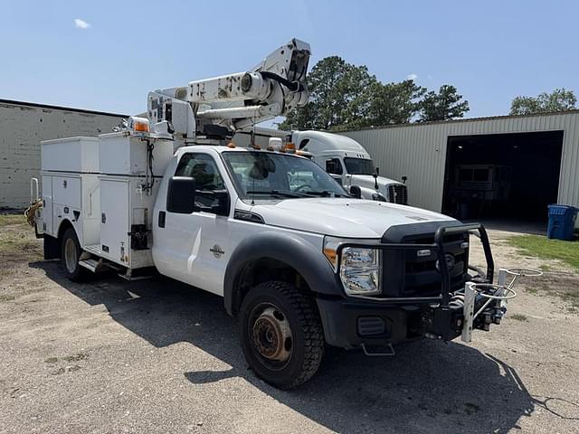 Image of Ford F-550 equipment image 1