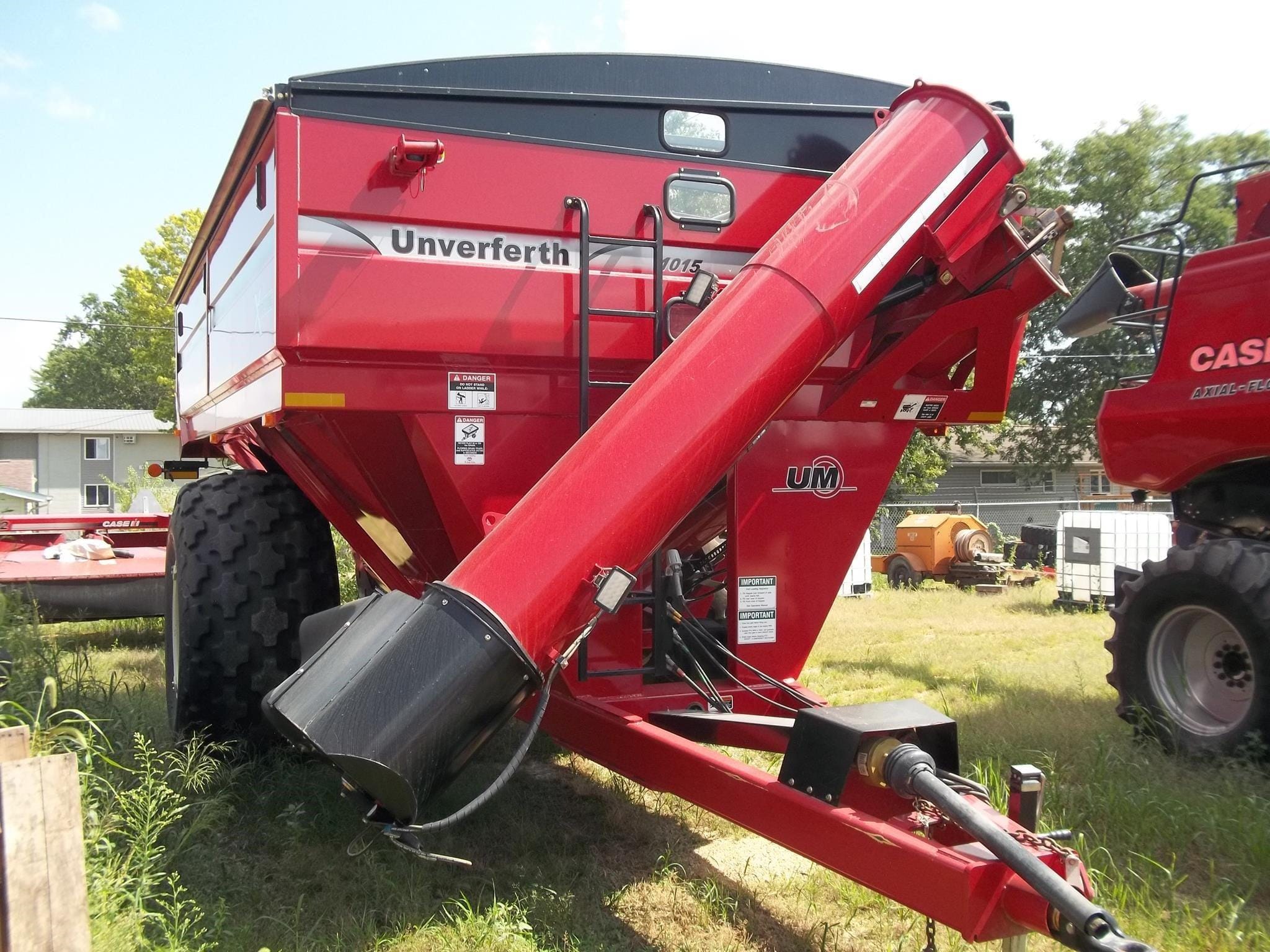 2014 Unverferth 1015 Equipment Image0