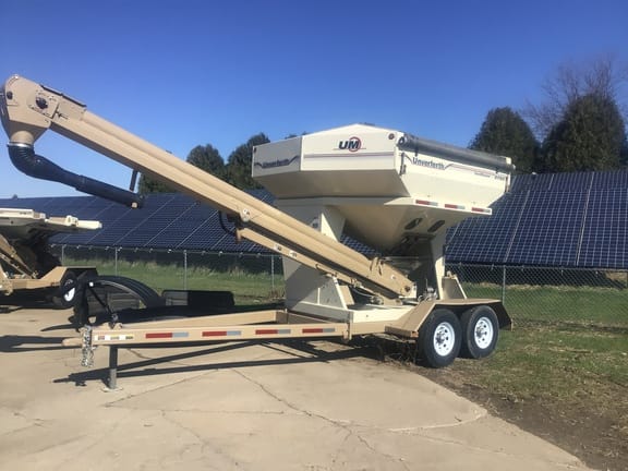 2014 Unverferth Seed Runner 2750 Equipment Image0