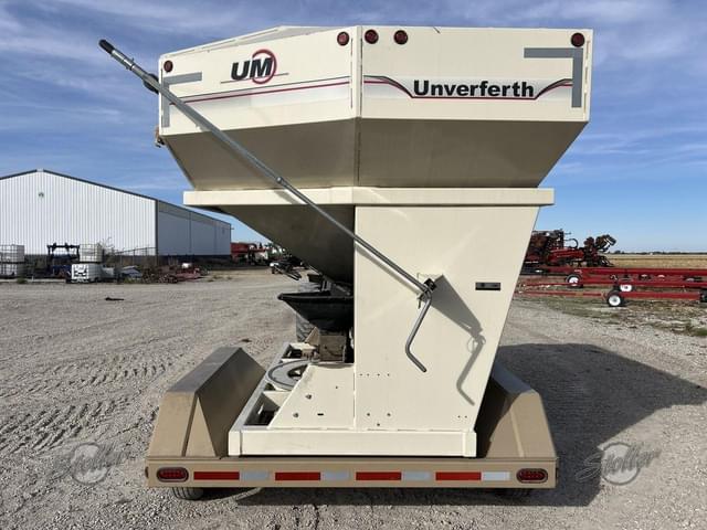 Image of Unverferth Seed Runner 2750 equipment image 3