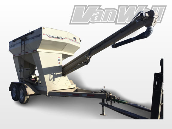 2014 Unverferth Seed Runner 2750 Equipment Image0