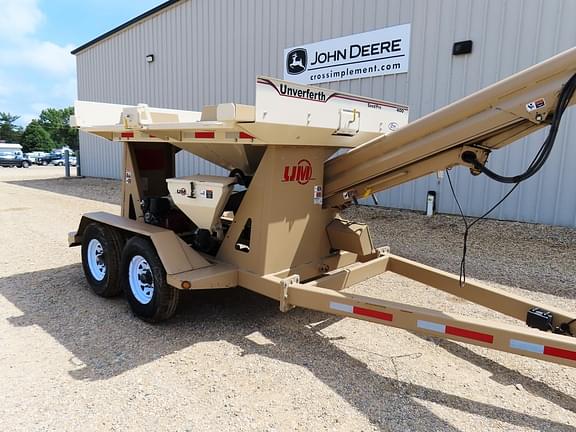 Image of Unverferth Seed Pro 400 equipment image 2