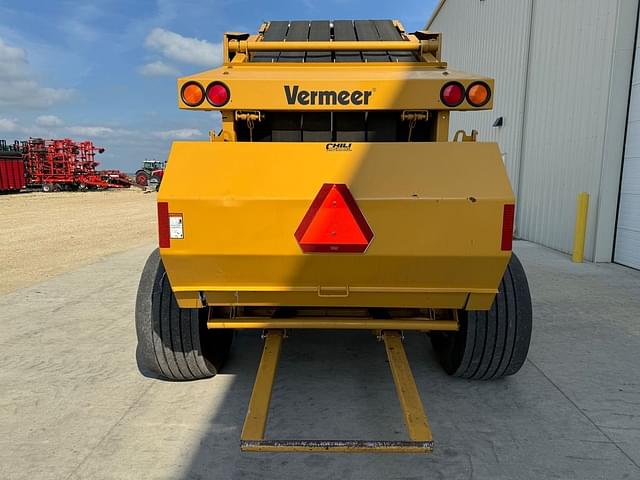 Image of Vermeer 604M equipment image 3