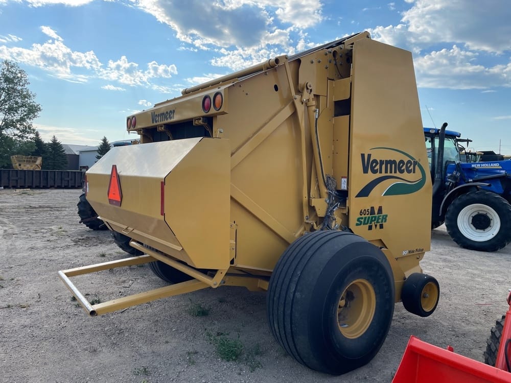 2014 Vermeer 605SM Equipment Image0