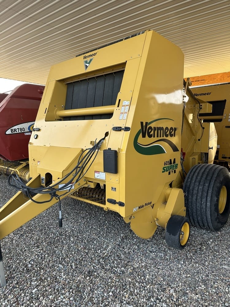 2014 Vermeer 605SM Equipment Image0
