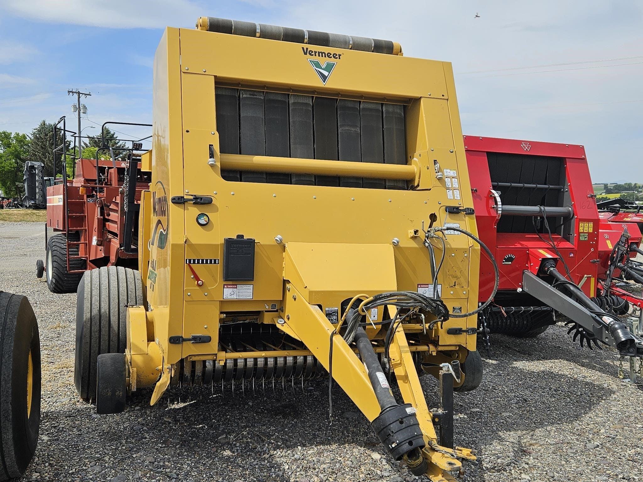 2014 Vermeer 605SM Equipment Image0