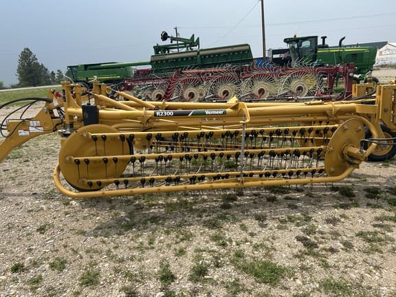 Image of Vermeer R2300 equipment image 2