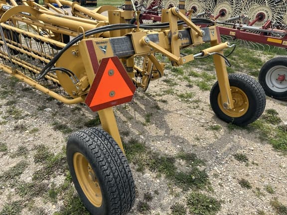 Image of Vermeer R2300 equipment image 3