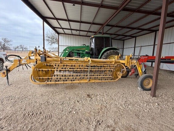 2014 Vermeer R2300 Equipment Image0