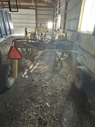 Image of Vermeer R2300 equipment image 4