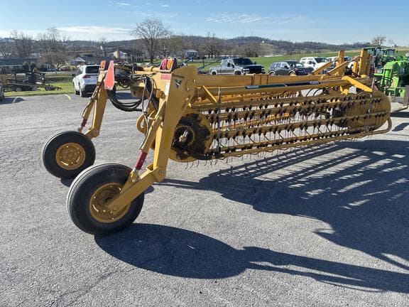 Image of Vermeer R2800 equipment image 1