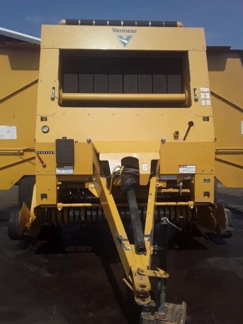 Image of Vermeer 605 Super M equipment image 2