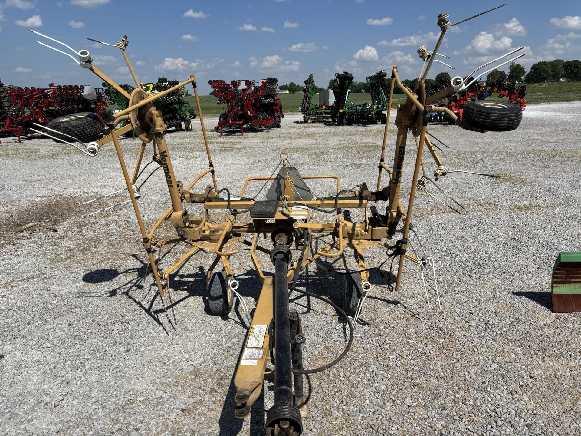 2014 Vermeer TD200 Equipment Image0