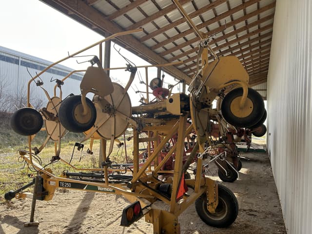 Image of Vermeer TE250 equipment image 4