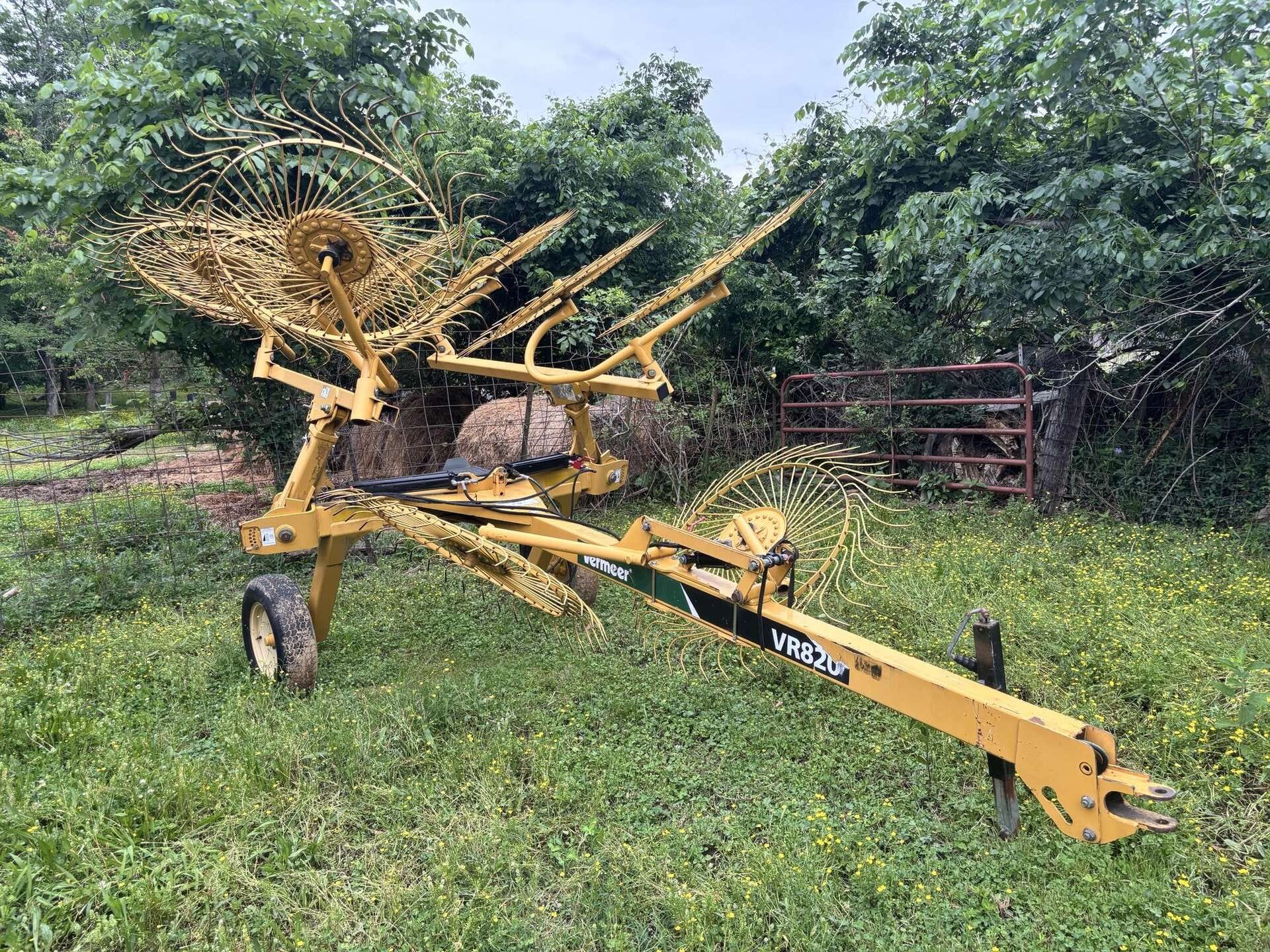 2014 Vermeer VR820 Equipment Image0