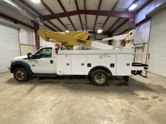 Image of Ford F-550 equipment image 1