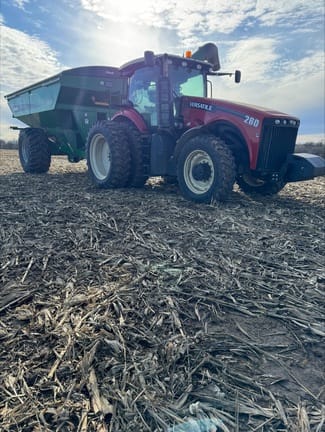 2014 Versatile 260 Equipment Image0