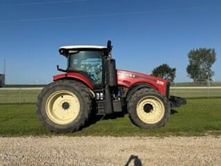 2014 Versatile 310 Equipment Image0