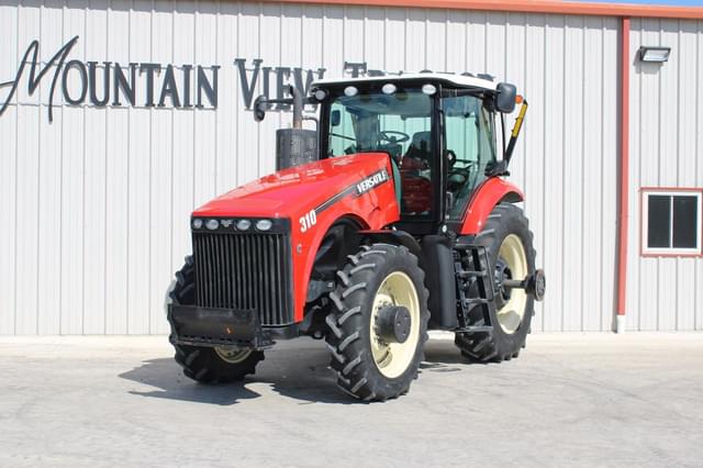 Image of Versatile 310 equipment image 3