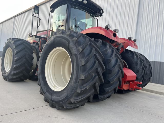 Image of Versatile 375 equipment image 4