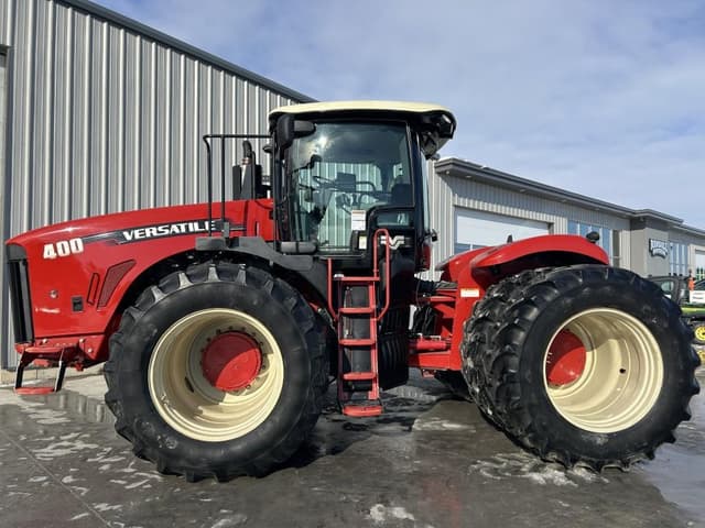 Image of Versatile 400 equipment image 2