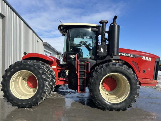 Image of Versatile 400 equipment image 3