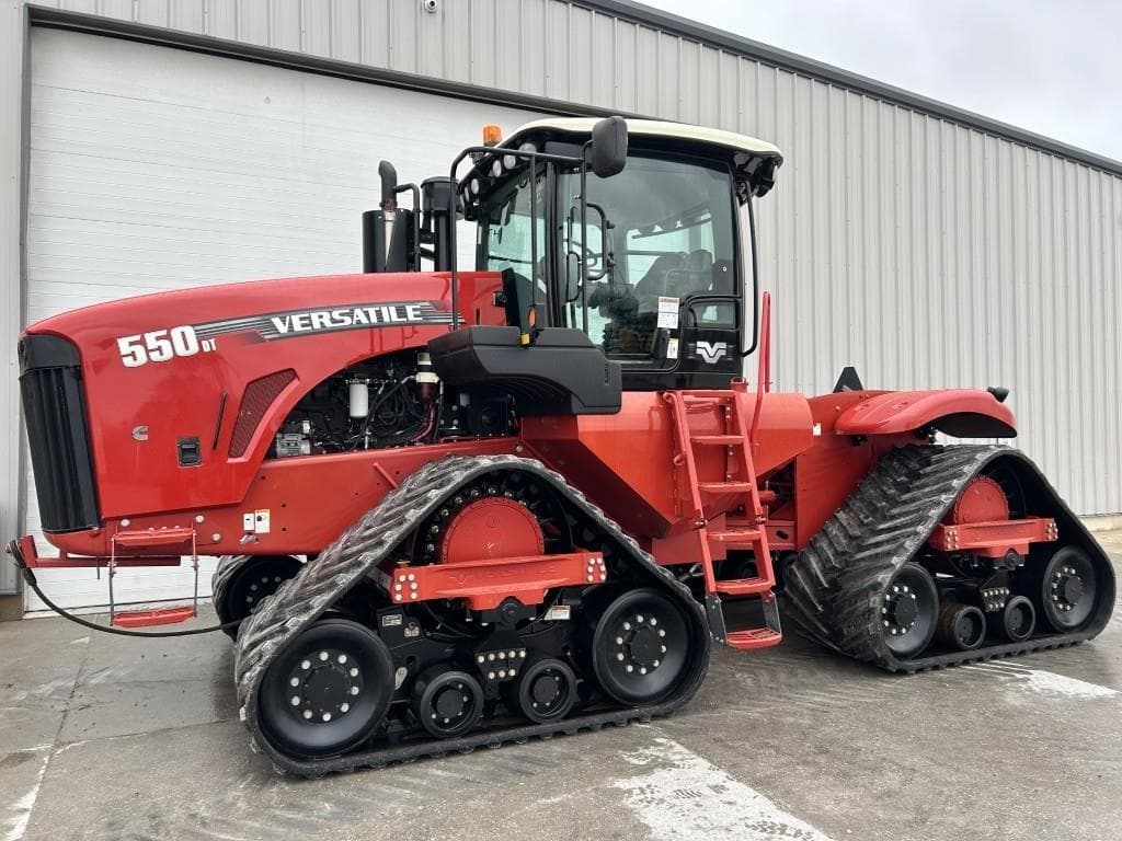 Image of Versatile 550DT Primary image
