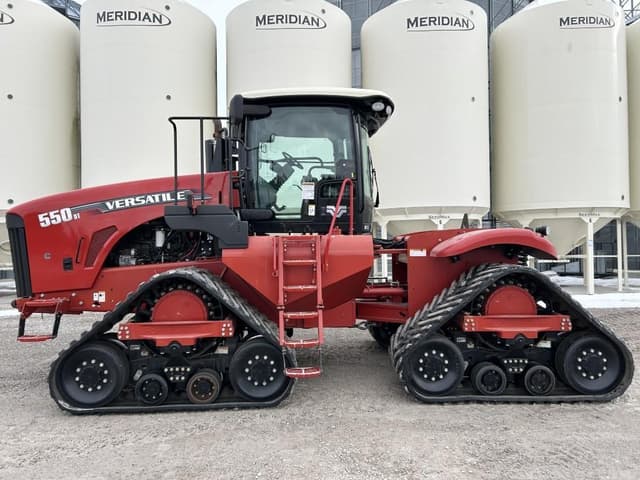 Image of Versatile 550DT equipment image 2
