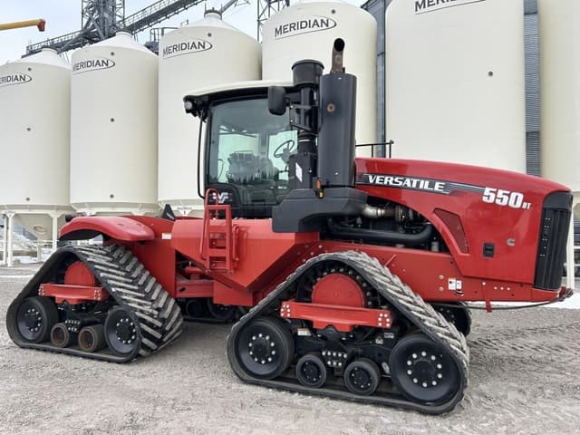 Image of Versatile 550DT equipment image 1