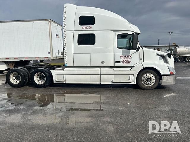 Image of Volvo 780 equipment image 3
