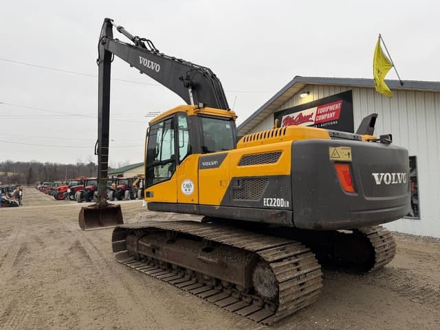 Image of Volvo EC220DLR  equipment image 2