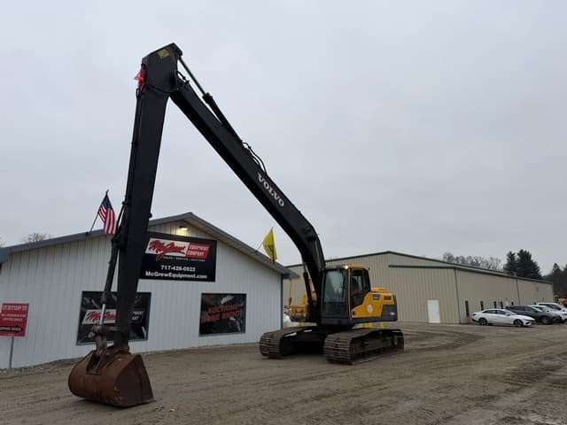 Image of Volvo EC220DLR  equipment image 1
