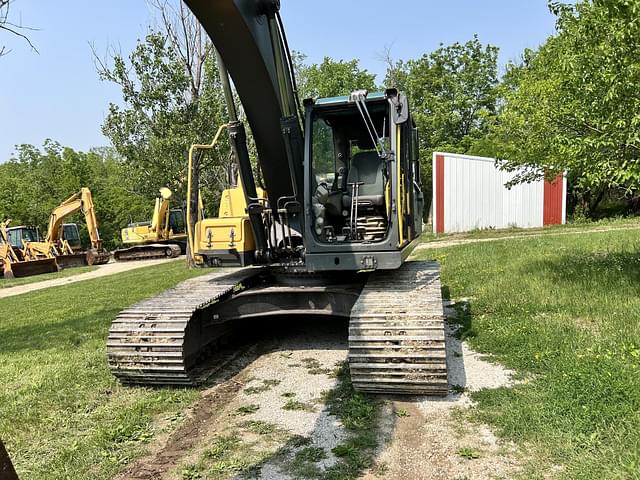 Image of Volvo EC220DL equipment image 4