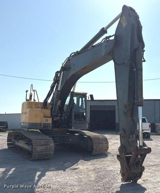 Image of Volvo ECR305CL equipment image 2