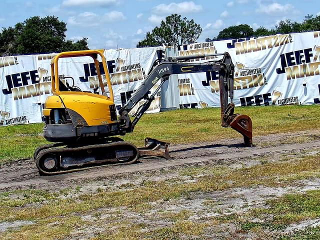 Image of Volvo ECR38 equipment image 3