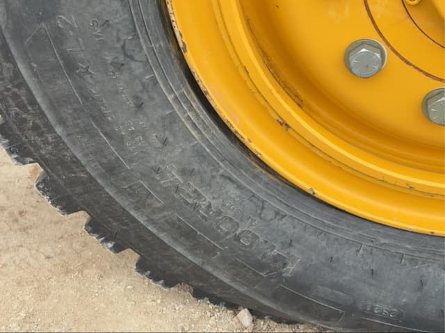 Image of Volvo G946C equipment image 3