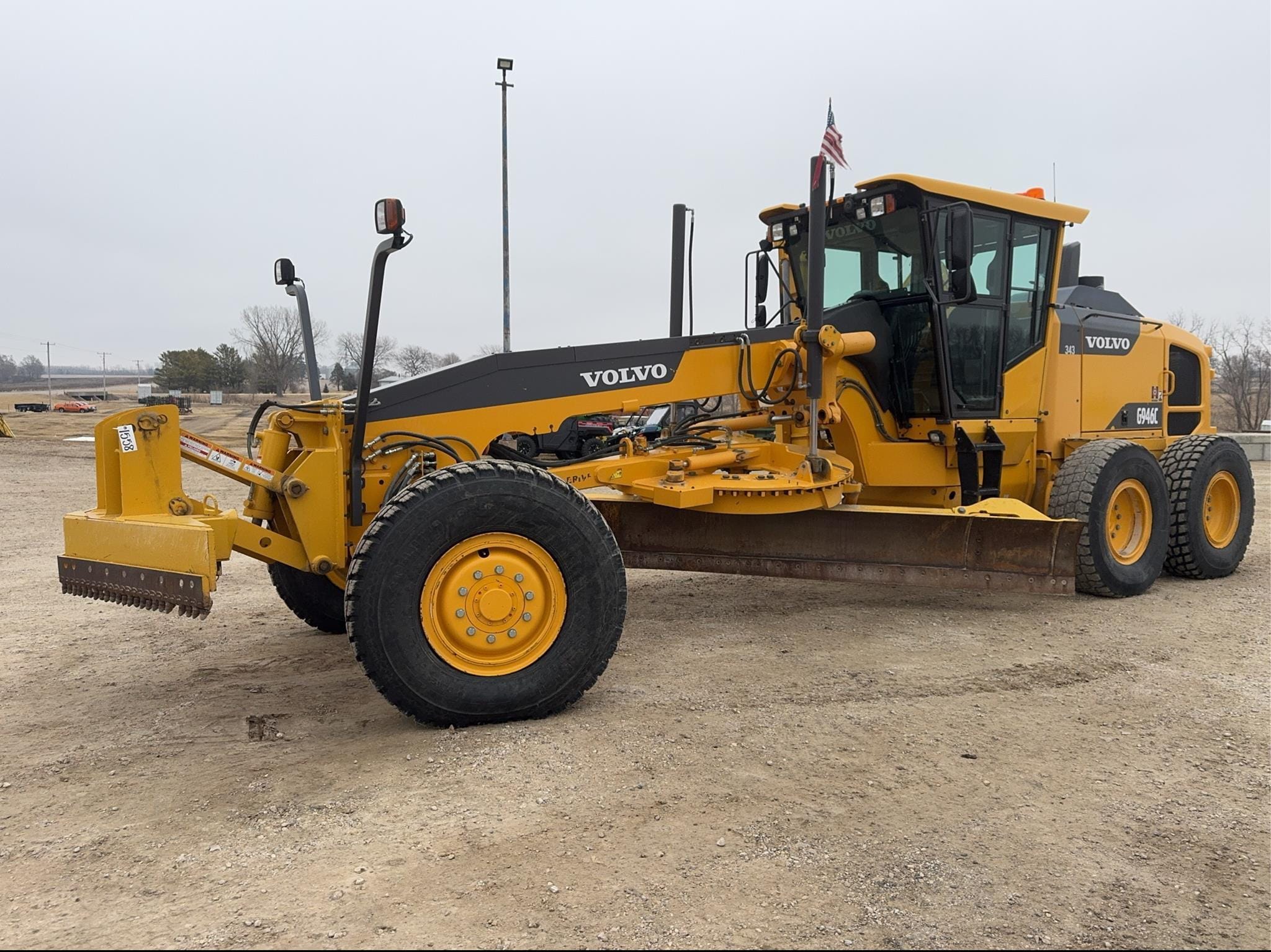 2014 Volvo G946C Equipment Image0