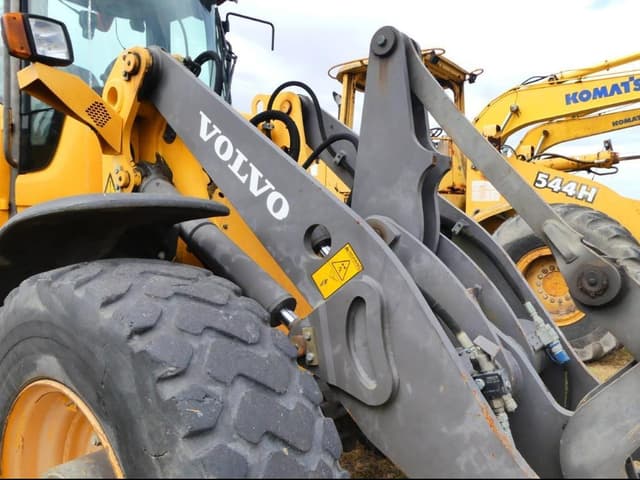 Image of Volvo L45G equipment image 4