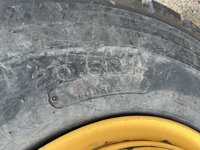 Image of Volvo L70 equipment image 3