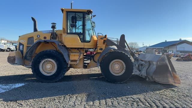 Image of Volvo L90G equipment image 3