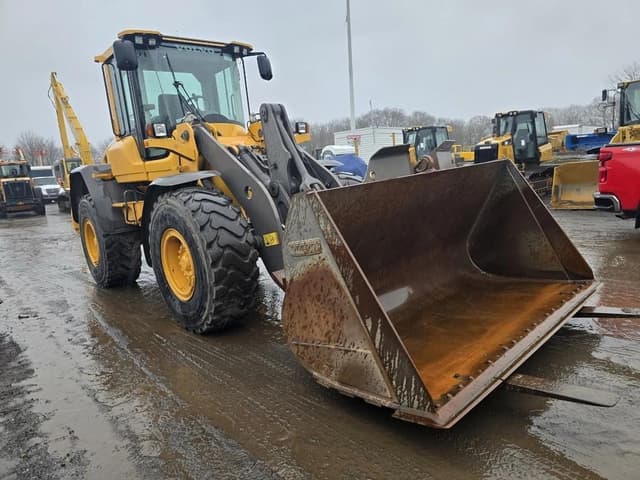 Image of Volvo L90G equipment image 2