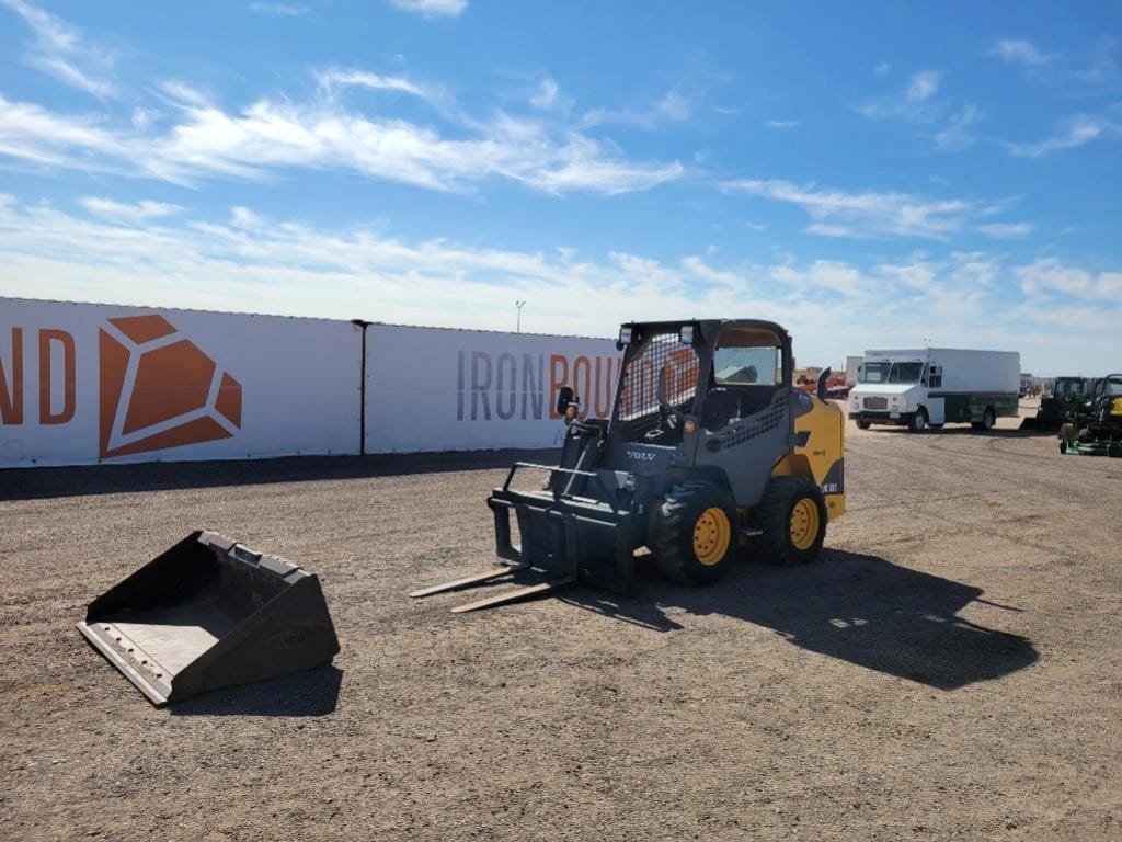 2014 Volvo MC135C Equipment Image0