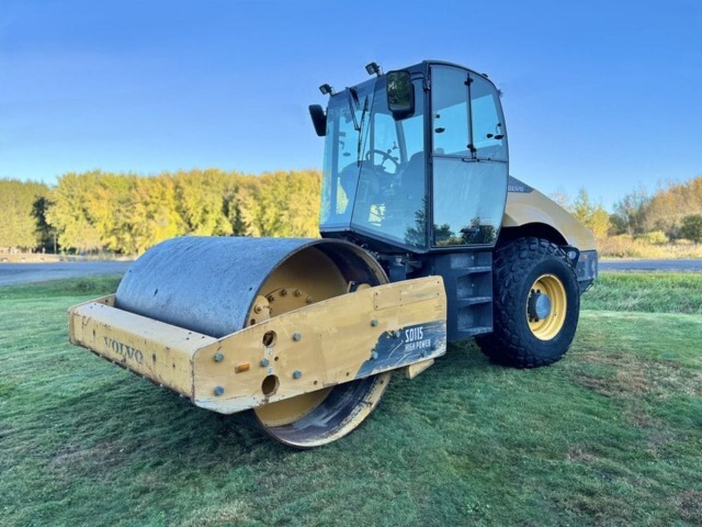 2014 Volvo SD115 Equipment Image0