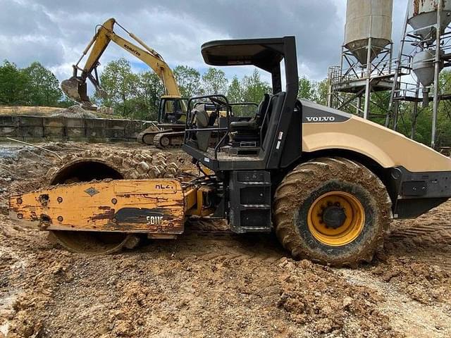 Image of Volvo SD115 equipment image 2