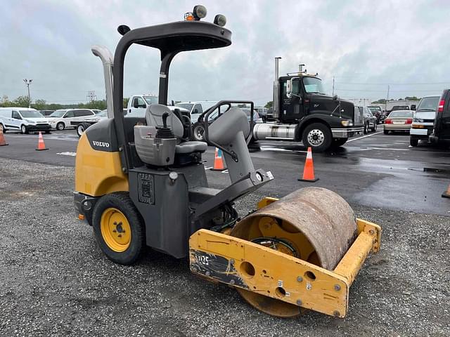 Image of Volvo SD25D equipment image 3